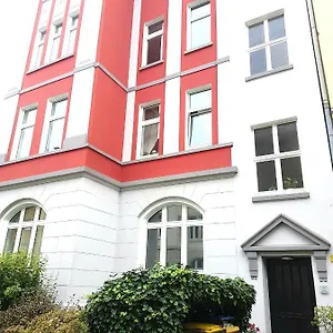 https://tiny-flat-in-grunderzeithaus-stadtmitte-kreuzviertel-50.dortmundhotels.net
