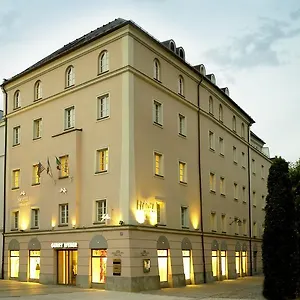 Centro Weisser Hase *** Passau